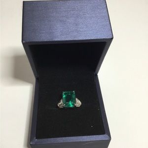 Sayabling Ring Size 5 NIB